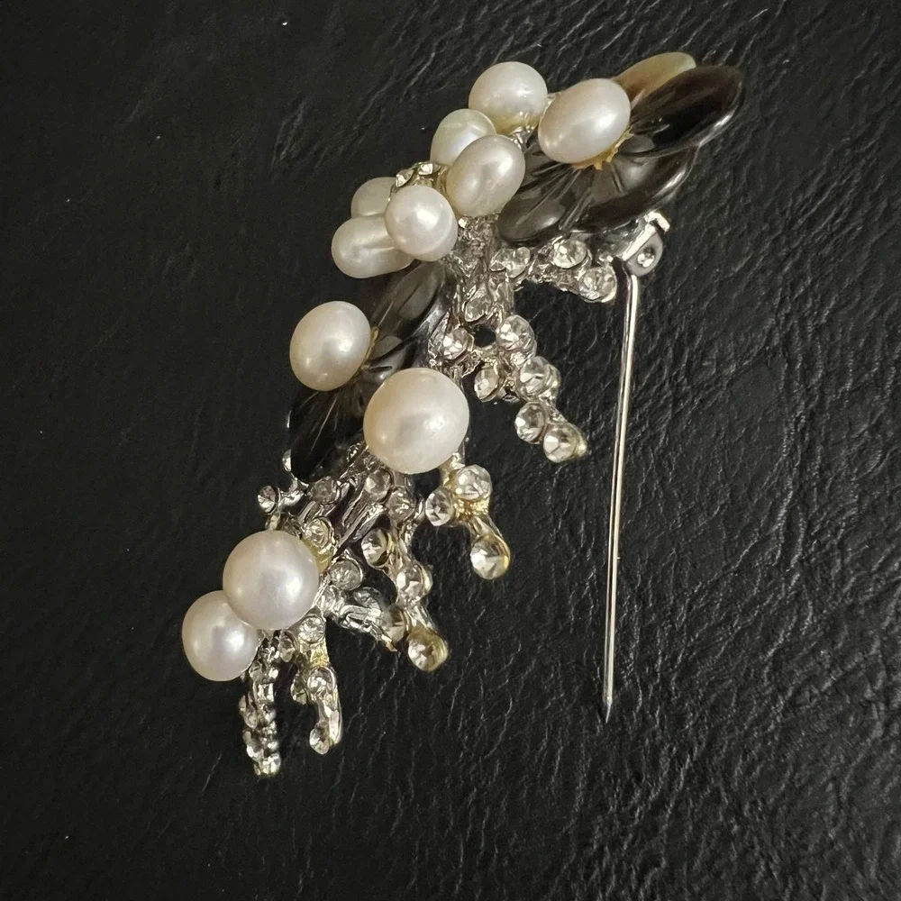 Vintage Floral Mother of Pearl Faux Pearl Rhinestone Brooch Pin 3